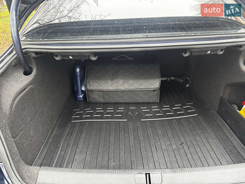 Купе Volkswagen CC / Passat CC 2012 в Киеве