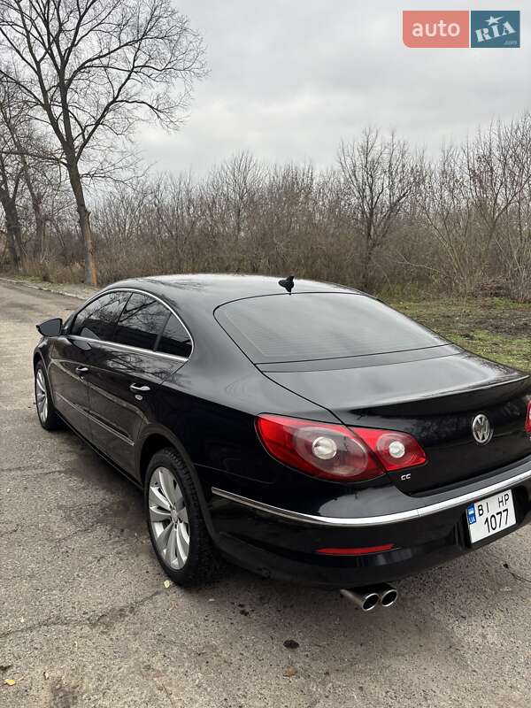 Купе Volkswagen CC / Passat CC 2011 в Киеве