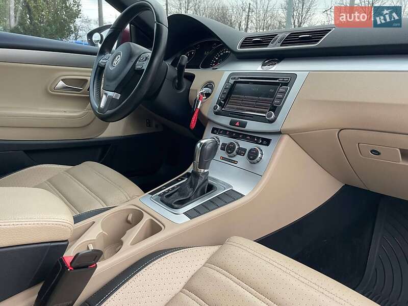 Купе Volkswagen CC / Passat CC 2013 в Кременчуці