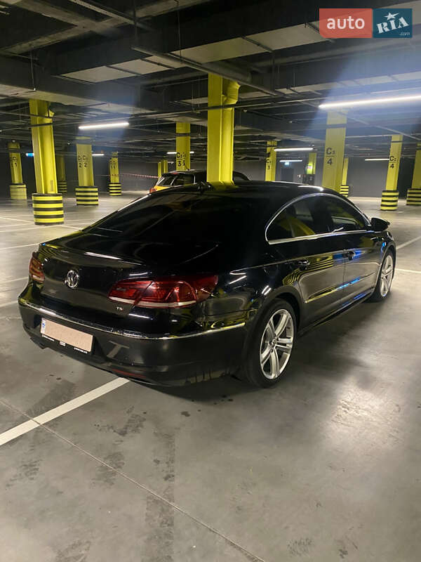 Купе Volkswagen CC / Passat CC 2016 в Киеве