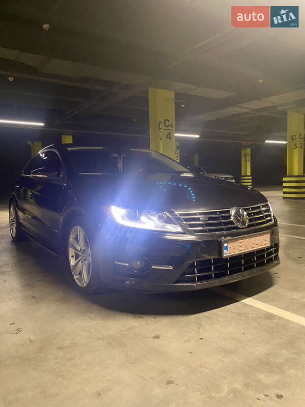 Купе Volkswagen CC / Passat CC 2016 в Киеве