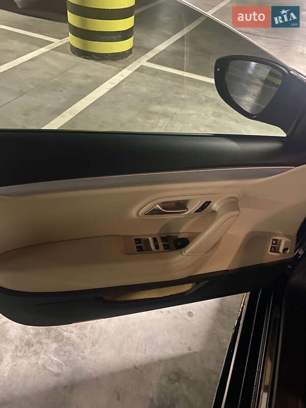 Купе Volkswagen CC / Passat CC 2016 в Киеве