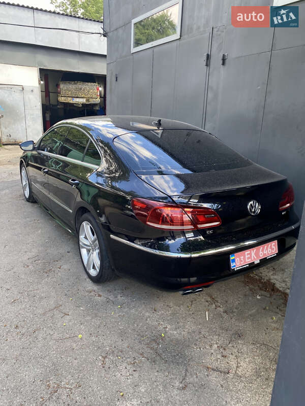 Купе Volkswagen CC / Passat CC 2016 в Киеве