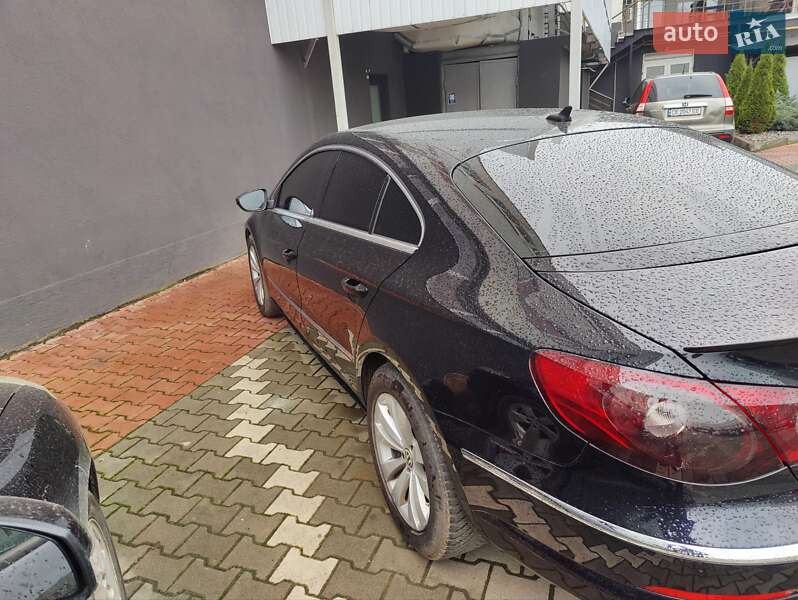 Купе Volkswagen CC / Passat CC 2009 в Чернівцях