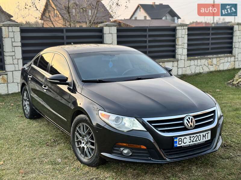 Купе Volkswagen CC / Passat CC 2010 в Львові