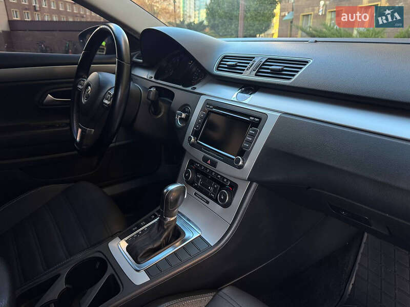 Купе Volkswagen CC / Passat CC 2011 в Одессе