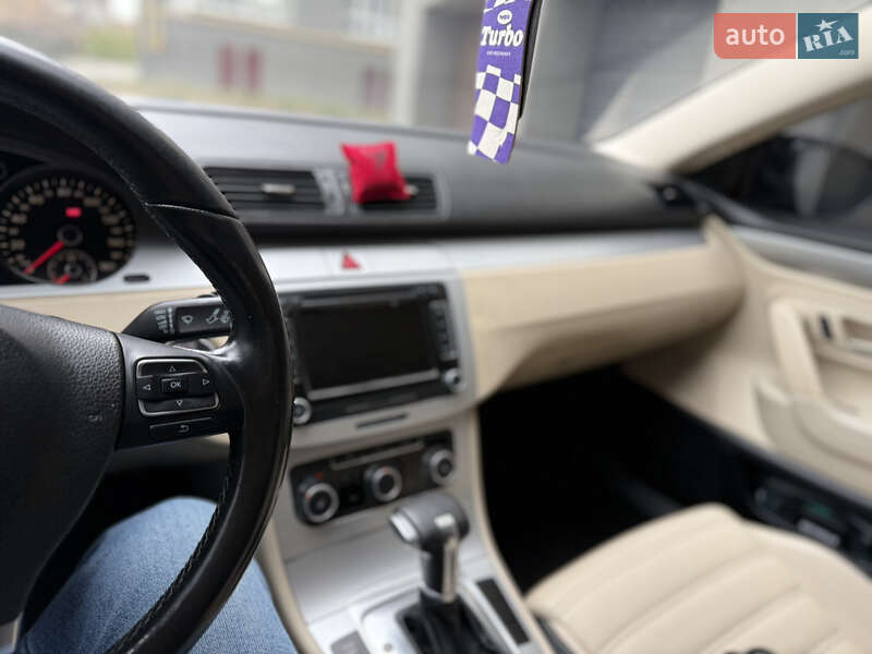 Купе Volkswagen CC / Passat CC 2010 в Хмельницком