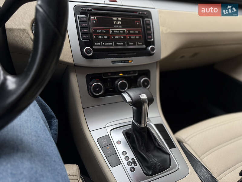 Купе Volkswagen CC / Passat CC 2010 в Хмельницком
