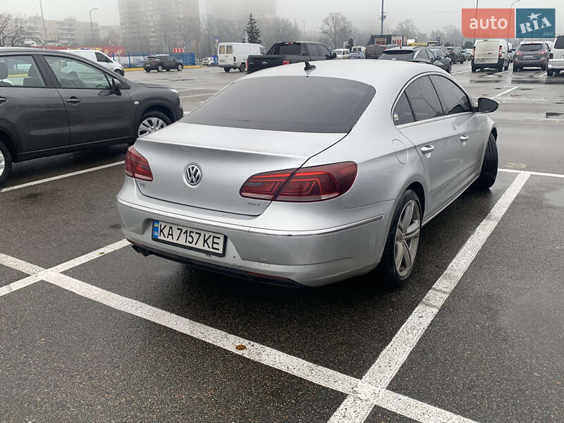 Купе Volkswagen CC / Passat CC 2012 в Киеве