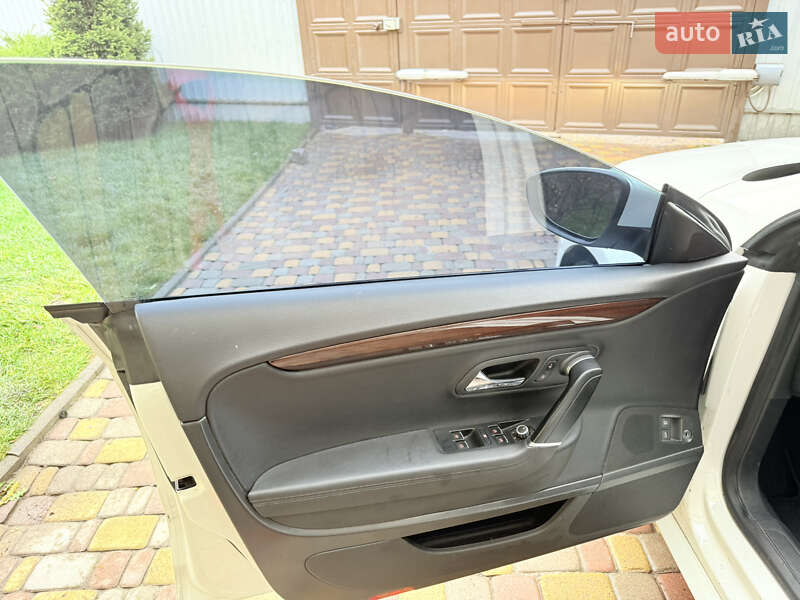 Купе Volkswagen CC / Passat CC 2011 в Харькове