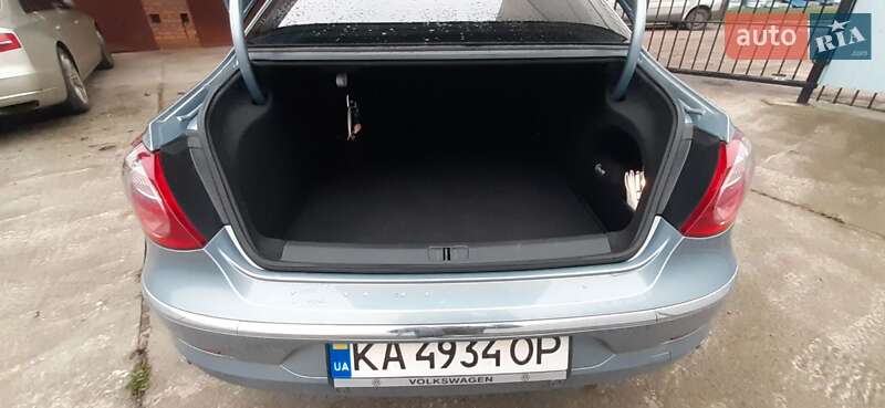 Купе Volkswagen CC / Passat CC 2010 в Чернігові