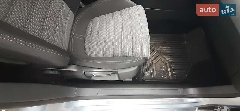 Купе Volkswagen CC / Passat CC 2010 в Чернігові