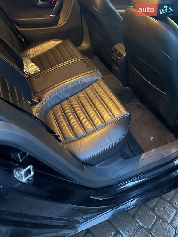Купе Volkswagen CC / Passat CC 2009 в Києві