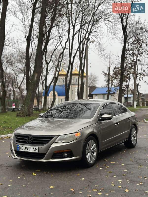 Volkswagen CC / Passat CC 2011