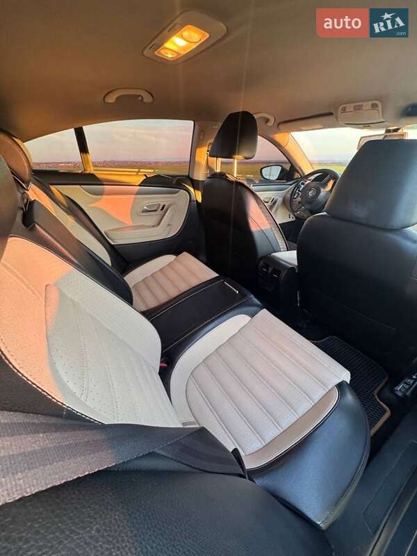 Купе Volkswagen CC / Passat CC 2010 в Кривом Роге