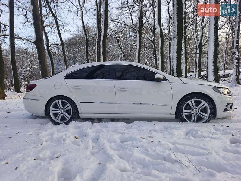 Купе Volkswagen CC / Passat CC 2013 в Львові