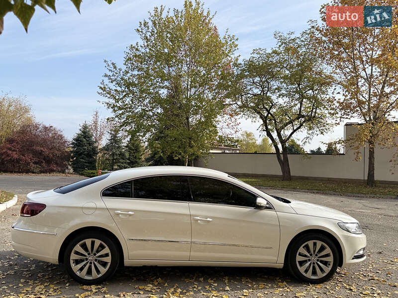 Купе Volkswagen CC / Passat CC 2012 в Днепре