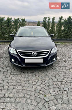 Купе Volkswagen CC / Passat CC 2010 в Иршаве