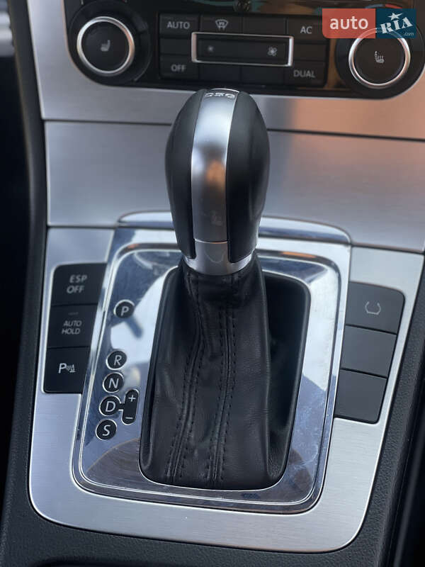 Купе Volkswagen CC / Passat CC 2010 в Івано-Франківську