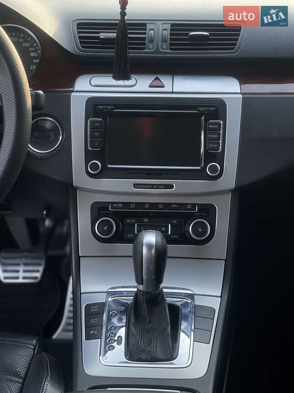 Купе Volkswagen CC / Passat CC 2010 в Івано-Франківську