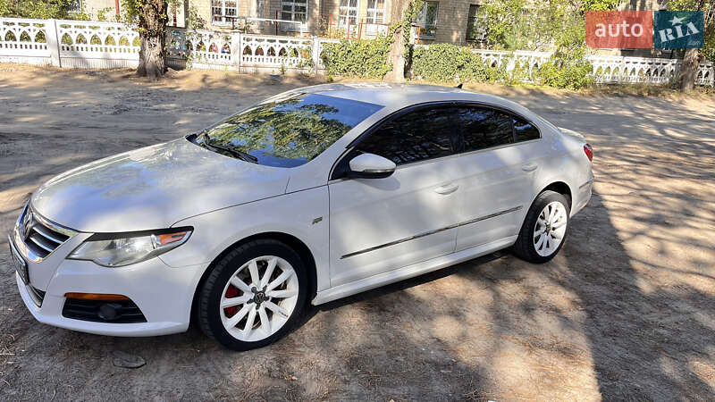 Купе Volkswagen CC / Passat CC 2009 в Дніпрі