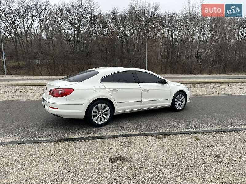 Купе Volkswagen CC / Passat CC 2010 в Днепре