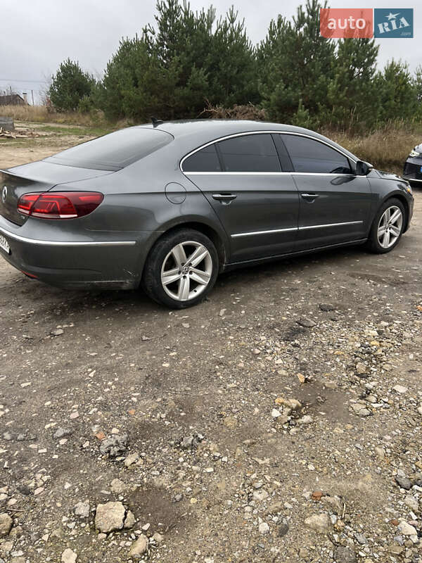 Купе Volkswagen CC / Passat CC 2016 в Киеве