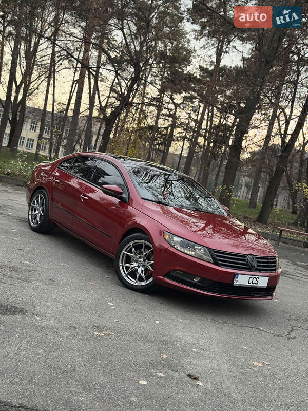Купе Volkswagen CC / Passat CC 2013 в Києві