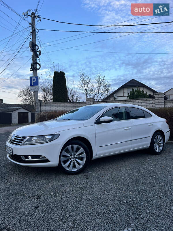 Купе Volkswagen CC / Passat CC 2012 в Житомирі