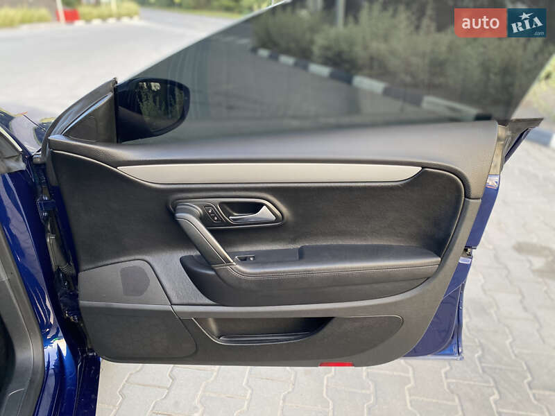 Купе Volkswagen CC / Passat CC 2010 в Хмельницькому