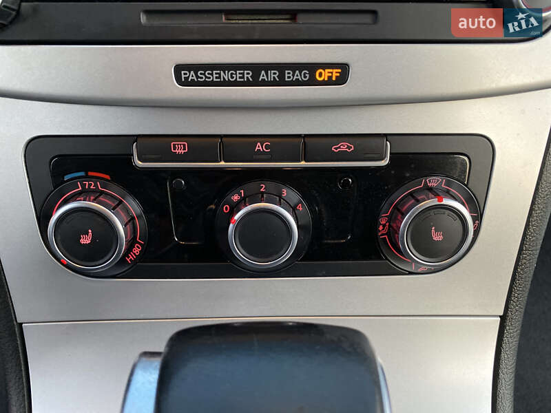 Купе Volkswagen CC / Passat CC 2010 в Хмельницькому