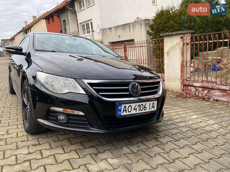 Купе Volkswagen CC / Passat CC 2010 в Тячеві