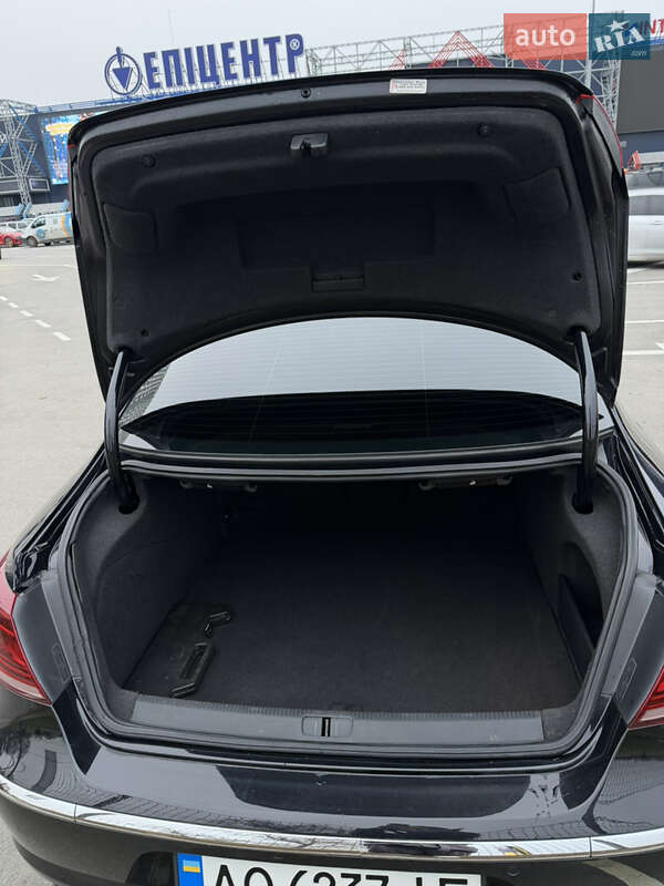 Купе Volkswagen CC / Passat CC 2012 в Києві