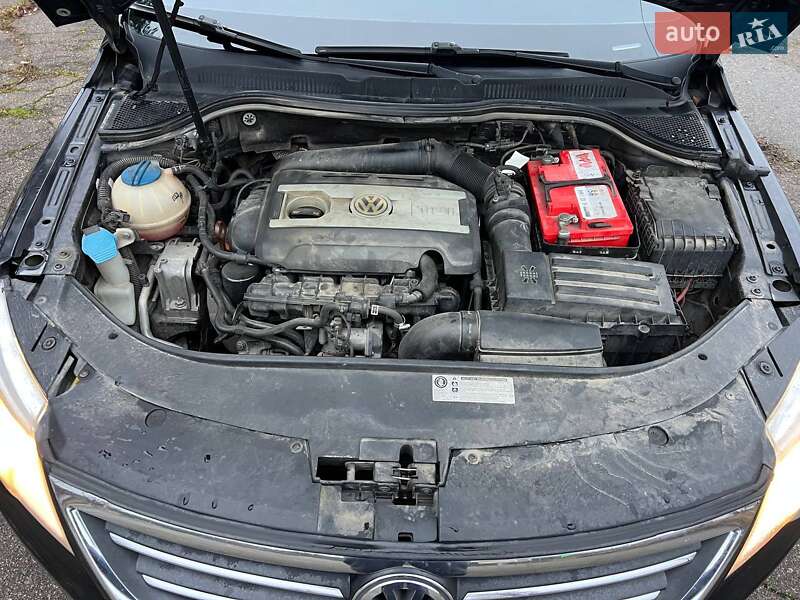 Купе Volkswagen CC / Passat CC 2010 в Киеве
