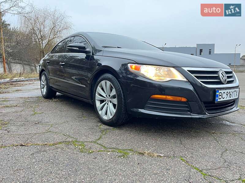 Купе Volkswagen CC / Passat CC 2010 в Киеве