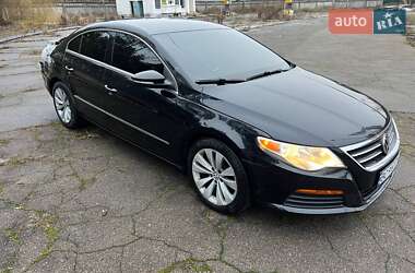 Купе Volkswagen CC / Passat CC 2010 в Києві