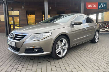 Купе Volkswagen CC / Passat CC 2011 в Рівному