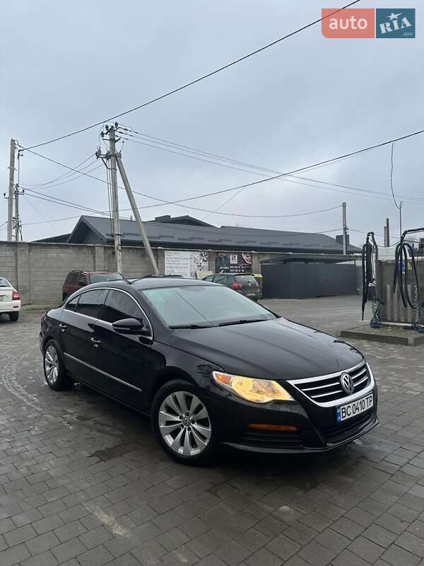 Купе Volkswagen CC / Passat CC 2011 в Львове