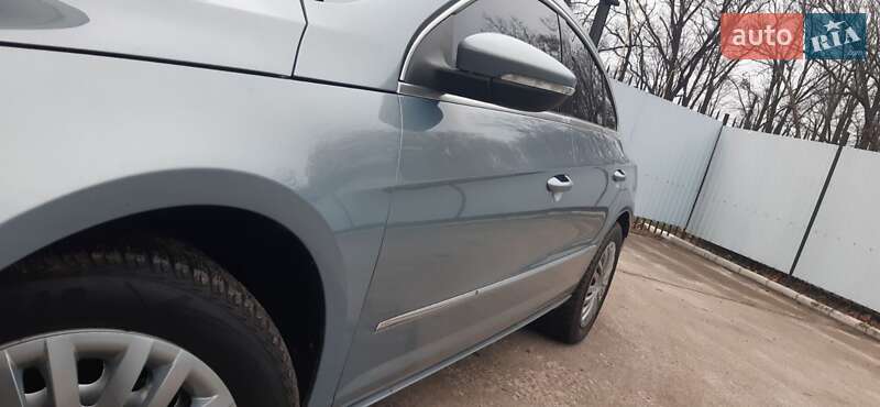 Купе Volkswagen CC / Passat CC 2010 в Чернігові
