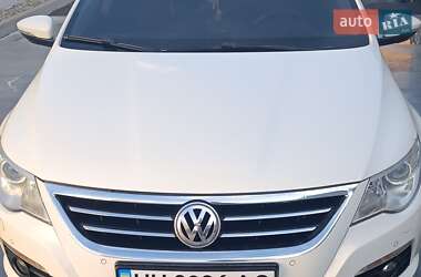 Купе Volkswagen CC / Passat CC 2011 в Білгороді-Дністровському