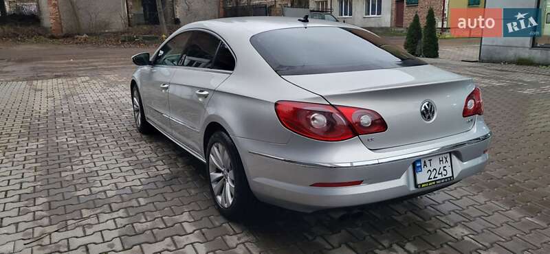 Купе Volkswagen CC / Passat CC 2009 в Коломые
