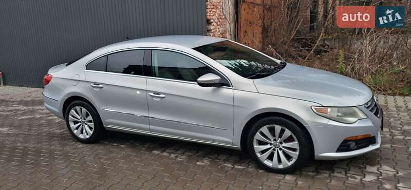 Купе Volkswagen CC / Passat CC 2009 в Коломые