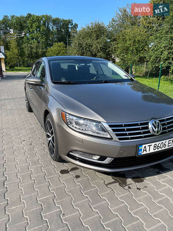 Купе Volkswagen CC / Passat CC 2012 в Богородчанах