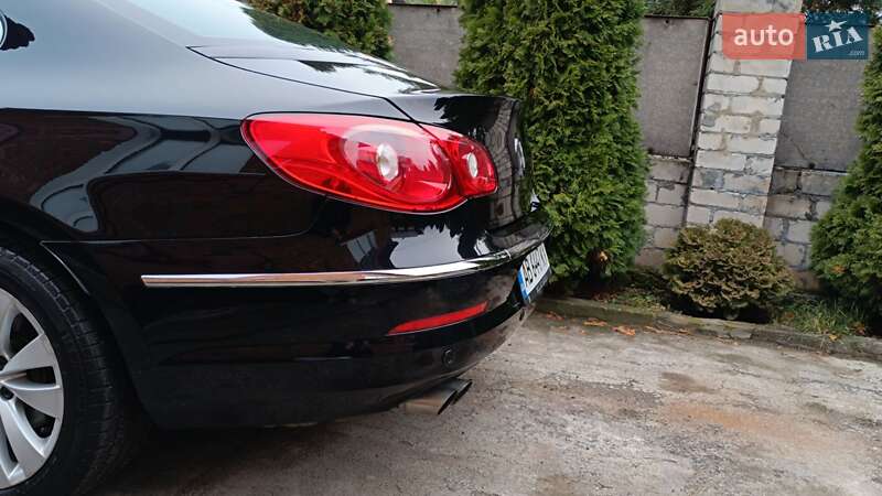 Купе Volkswagen CC / Passat CC 2010 в Виннице