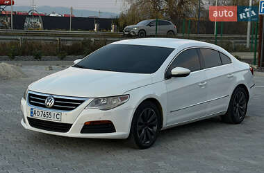 Купе Volkswagen CC / Passat CC 2012 в Ужгороде