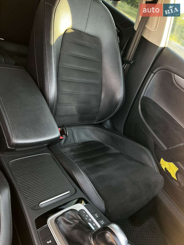 Купе Volkswagen CC / Passat CC 2014 в Запоріжжі