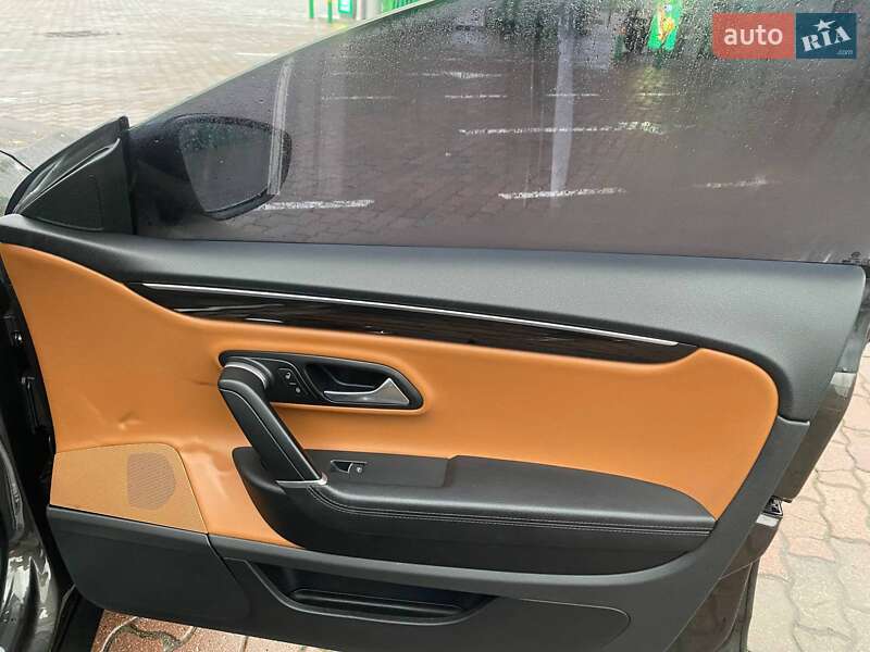 Купе Volkswagen CC / Passat CC 2016 в Киеве фото 13 Купе Volkswagen CC / Passat CC 2016 в Киеве