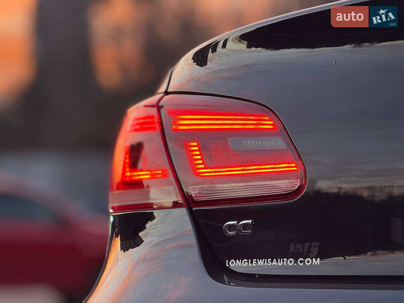 Купе Volkswagen CC / Passat CC 2015 в Києві