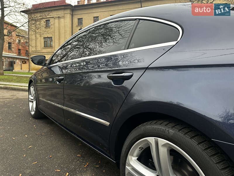 Купе Volkswagen CC / Passat CC 2012 в Николаеве