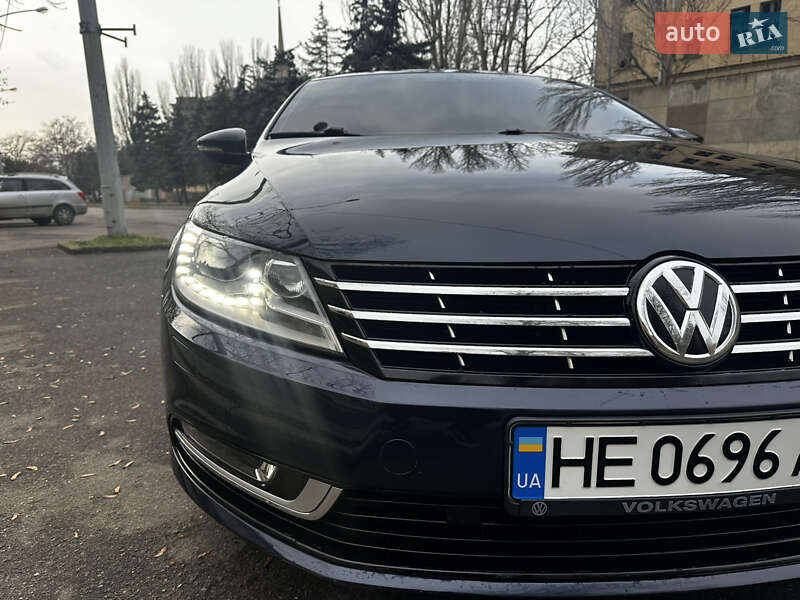 Купе Volkswagen CC / Passat CC 2012 в Николаеве